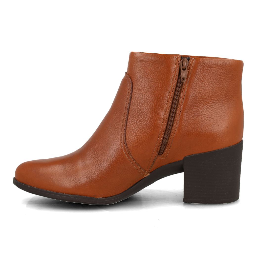 Bota Bottero couro caramelo com salto bloco e zíper lateral